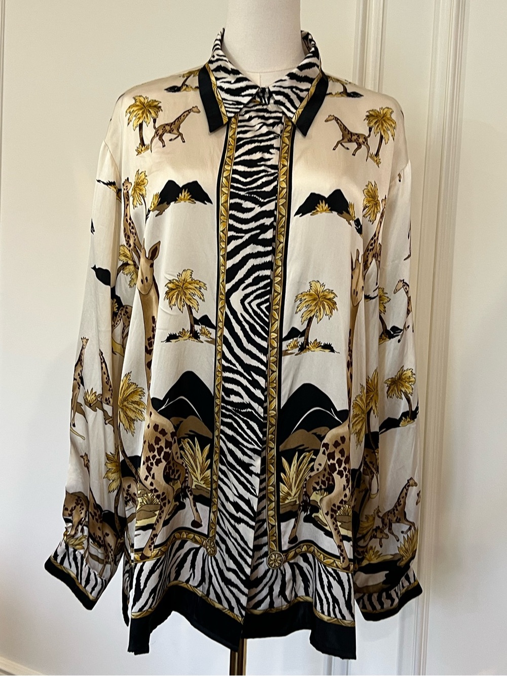 Vintage 100% Silk Giraffe Zebra Safari Scarf Print Oversized Button Blouse M
